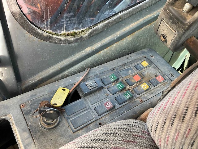 1996 atlas 1404 banden graafmachine - afbeelding 17 van  43