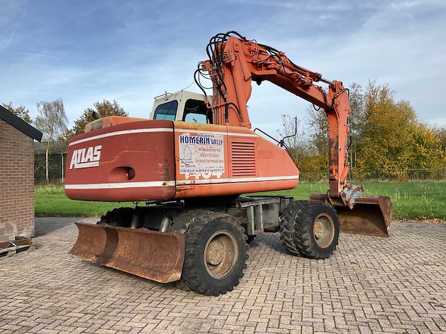 1996 atlas 1404 banden graafmachine - afbeelding 34 van  43