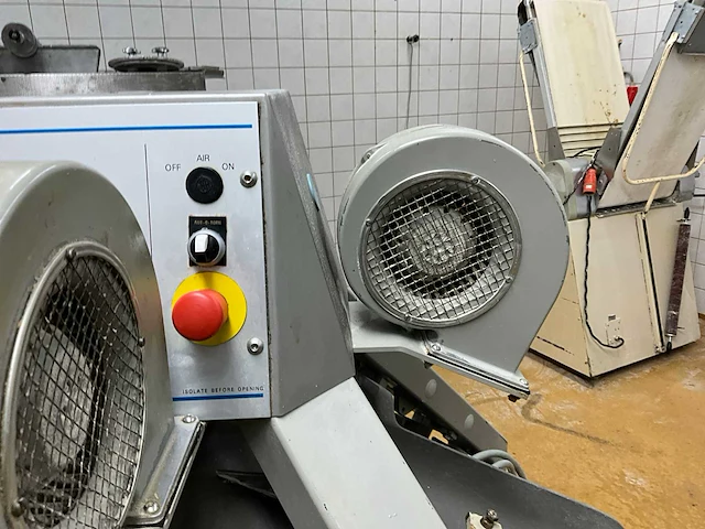 1996 benier allround kegelopbolmachine - afbeelding 5 van  9