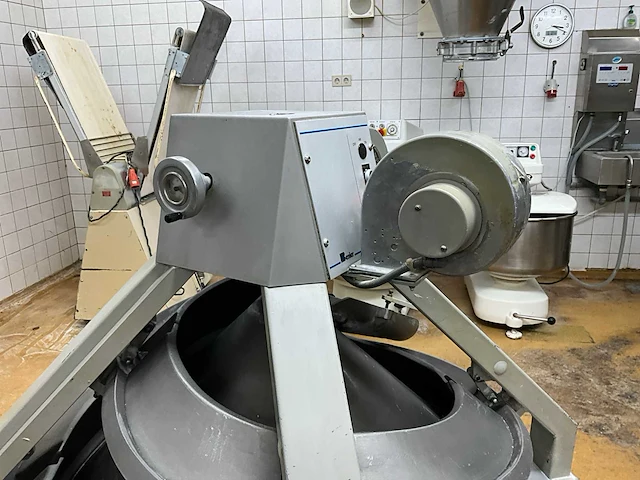 1996 benier allround kegelopbolmachine - afbeelding 6 van  9
