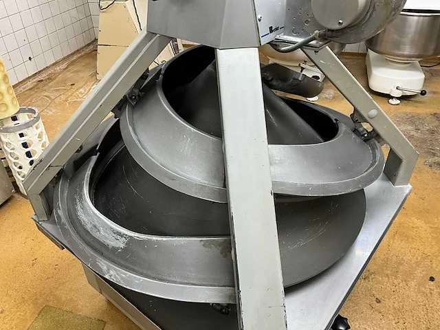 1996 benier allround kegelopbolmachine - afbeelding 7 van  9