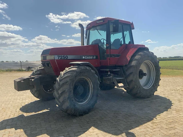 1996 case ih 7250 magnum vierwielaangedreven landbouwtractor - afbeelding 32 van  37