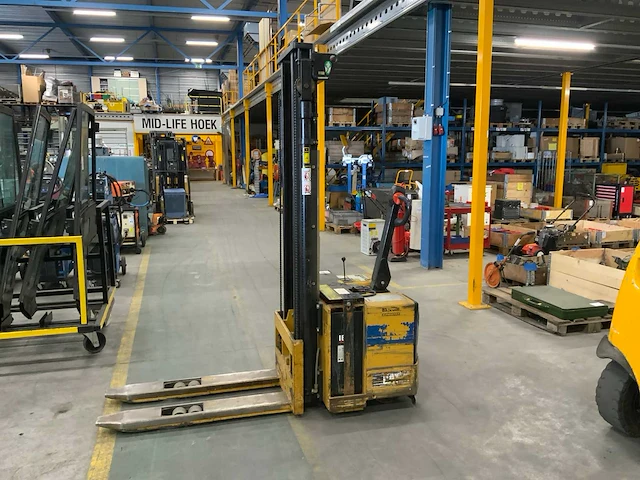 1996 caterpillar ns 210 stapelaar - afbeelding 1 van  6