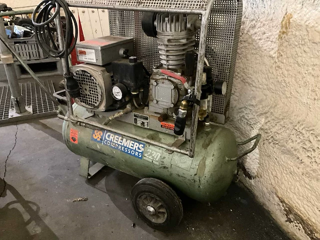 1996 creemers 220 luchtcompressor - afbeelding 10 van  15