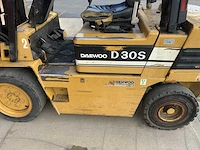 1996 daewoo d30s-2 vorkheftruck - afbeelding 12 van  41