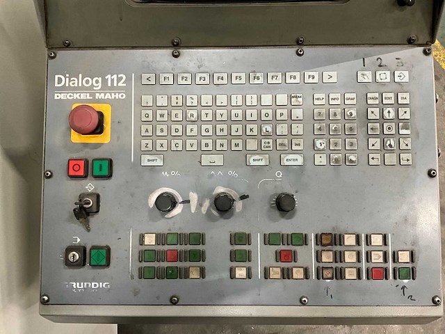 1996 deckel maho dmc70v 3-assige cnc verticale bewerkingcentrum - afbeelding 15 van  37