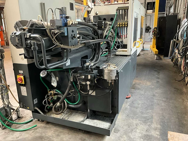 1996 demag ergotech 200-840 spuitgietmachine - afbeelding 8 van  32