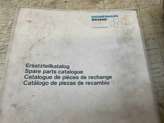 1996 demag ergotech 200-840 spuitgietmachine - afbeelding 15 van  32