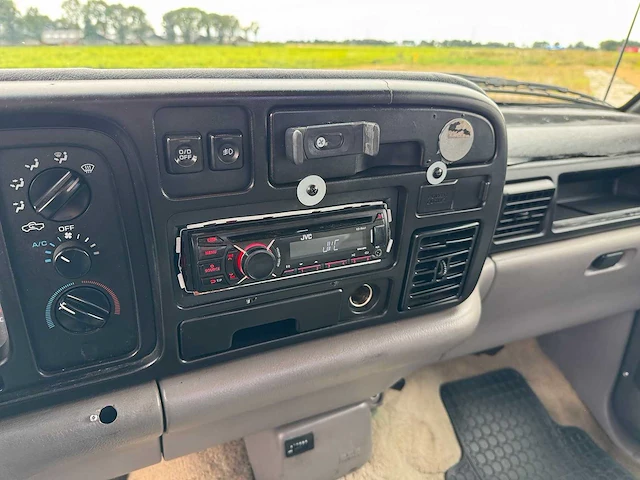 1996 dodge ram 1500 single cab short bed v8 - afbeelding 14 van  26