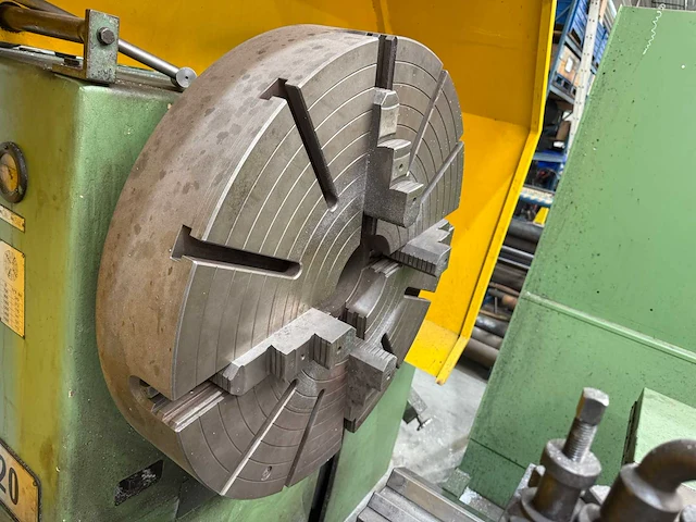 1996 est ticino et-bm 520 ct cnc draaibank v.v. opspangereedschap en toebehoren - afbeelding 30 van  31