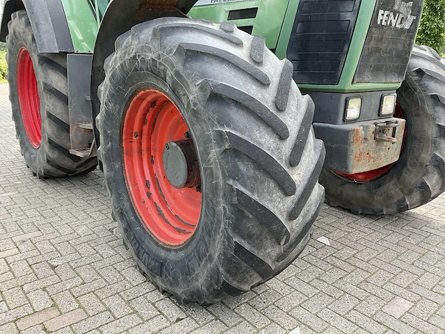 1996 fendt favorit 818 vierwielaangedreven landbouwtractor - afbeelding 2 van  25