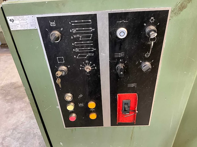 1996 huvema fgs 32/40 t cnc freesmachine - afbeelding 8 van  17