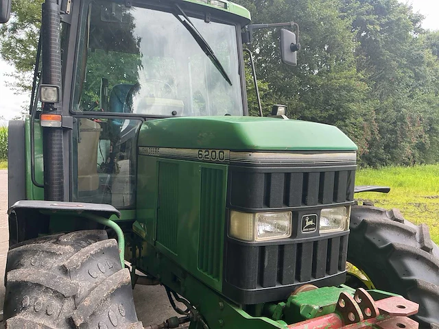 1996 john deere 6200 vierwielaangedreven landbouwtractor - afbeelding 9 van  30