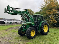 1996 john deere 6400 vierwielaangedreven landbouwtractor met voorlader - afbeelding 12 van  42