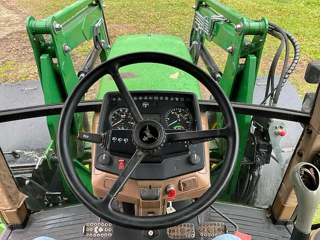 1996 john deere 6400 vierwielaangedreven landbouwtractor met voorlader - afbeelding 25 van  42