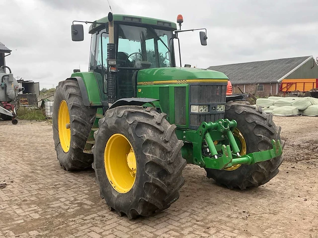 1996 john deere 7700 vierwielaangedreven landbouwtractor - afbeelding 12 van  47