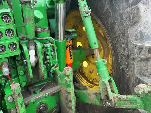 1996 john deere 7700 vierwielaangedreven landbouwtractor - afbeelding 30 van  47