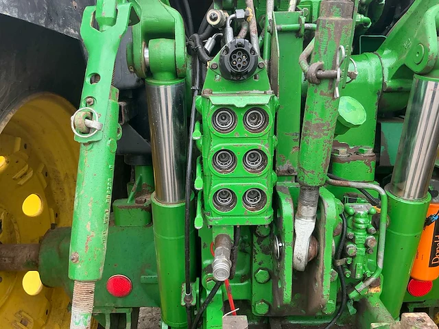 1996 john deere 7700 vierwielaangedreven landbouwtractor - afbeelding 31 van  47
