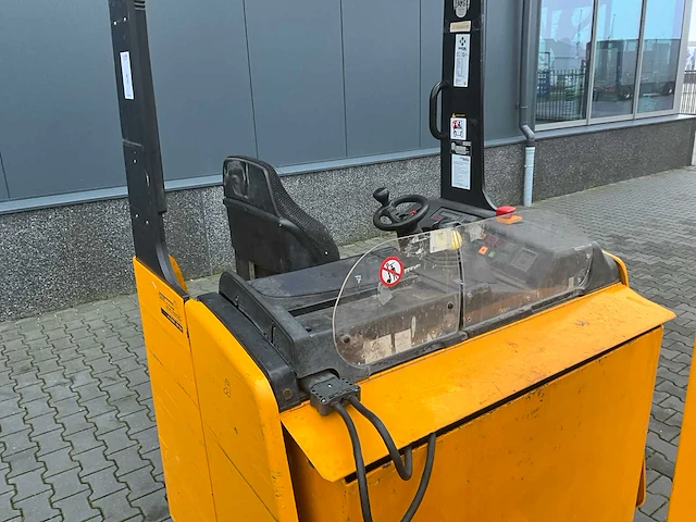 1996 jungheinrich etv-14 g710 dz reach truck - afbeelding 13 van  28