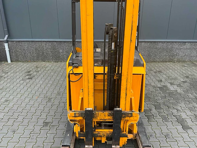 1996 jungheinrich etv-14 g710 dz reach truck - afbeelding 6 van  28