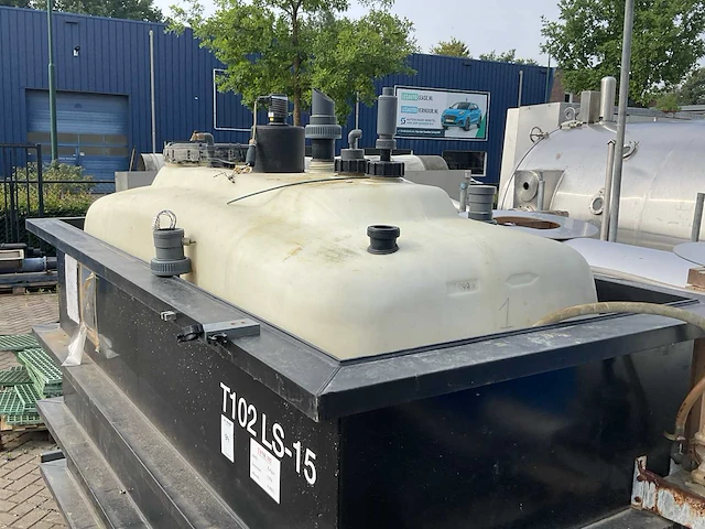 1996 krüger kunststof opslagtank - afbeelding 5 van  8