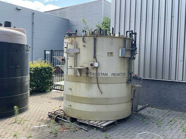 1996 krüger verticale opslagmengtank - afbeelding 1 van  6