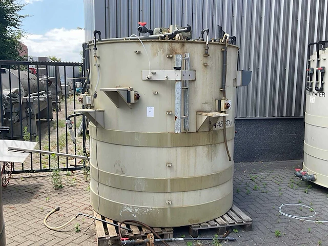 1996 krüger verticale opslagmengtank - afbeelding 3 van  6