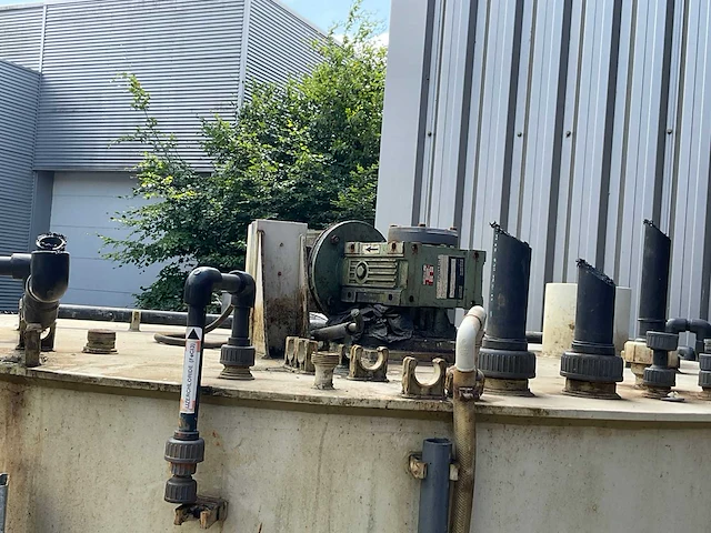 1996 krüger verticale opslagmengtank - afbeelding 4 van  6