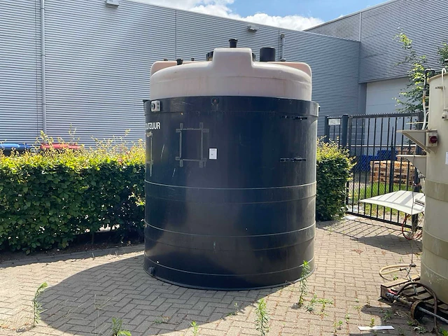1996 krüger verticale opslagtank - afbeelding 1 van  5