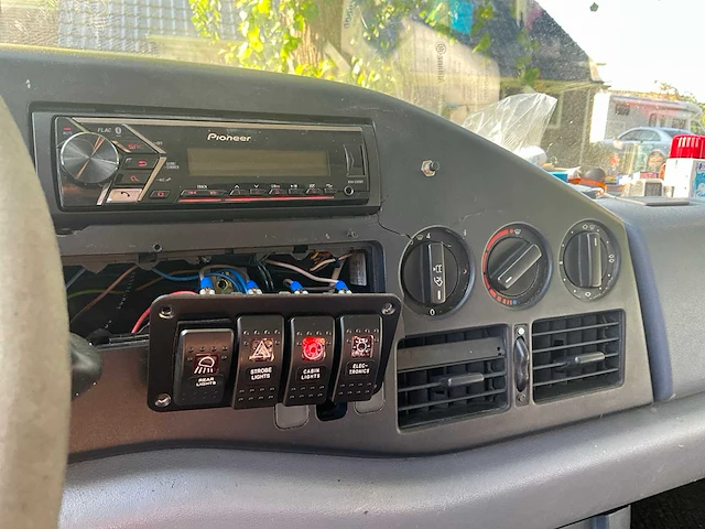 1996 mercedes-benz sprinter 308d bedrijfswagen - afbeelding 8 van  22