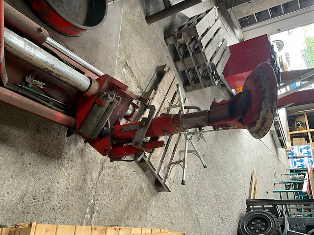 1996 mondolfo ferro tbe48 d.rotax banden de-en montageapparaat - afbeelding 2 van  11