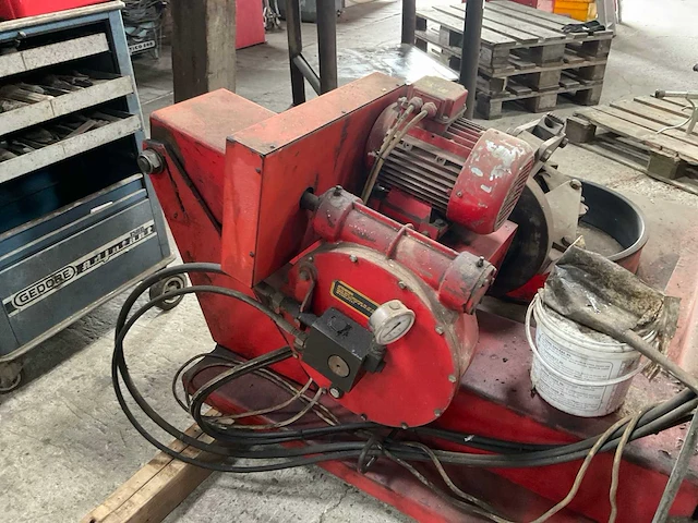 1996 mondolfo ferro tbe48 d.rotax banden de-en montageapparaat - afbeelding 9 van  11