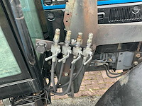 1996 new holland 5640 met voorlader vierwielaangedreven landbouwtractor - afbeelding 2 van  24