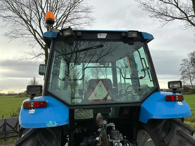 1996 new holland 5640 met voorlader vierwielaangedreven landbouwtractor - afbeelding 5 van  24