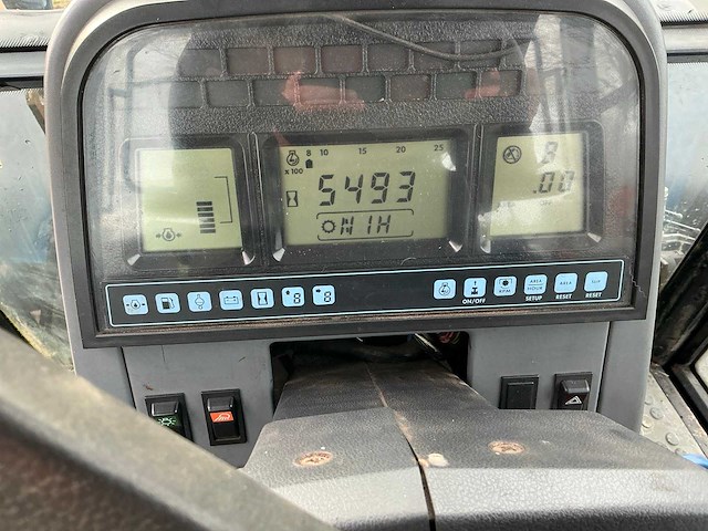 1996 new holland 5640 met voorlader vierwielaangedreven landbouwtractor - afbeelding 13 van  24