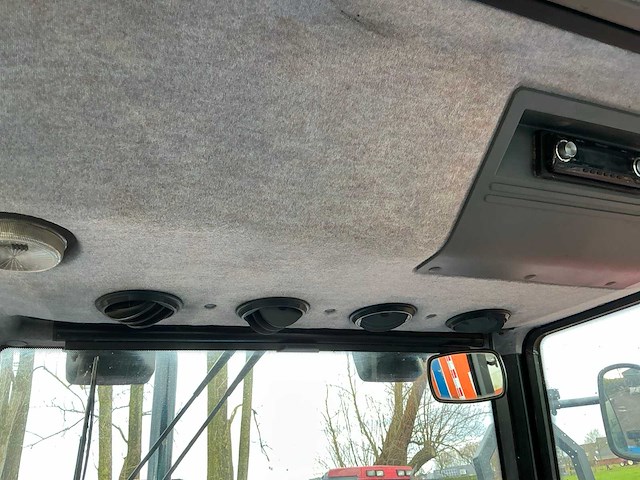 1996 new holland 5640 met voorlader vierwielaangedreven landbouwtractor - afbeelding 17 van  24