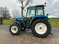 1996 new holland 5640 met voorlader vierwielaangedreven landbouwtractor - afbeelding 23 van  24