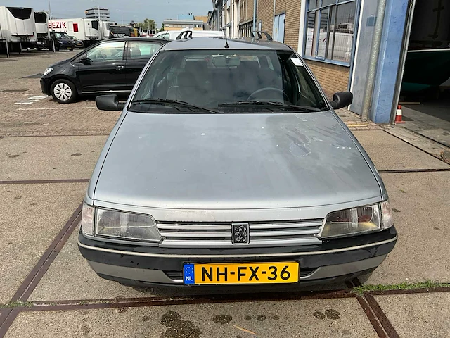 1996 peugeot 405 break gxr 1.8a stationwagen - afbeelding 11 van  12