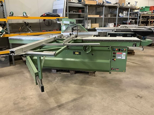 1996 robland z320 formaatcirkelzaagmachine - afbeelding 1 van  12