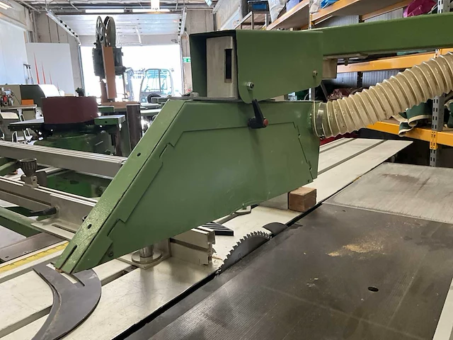 1996 robland z320 formaatcirkelzaagmachine - afbeelding 11 van  12