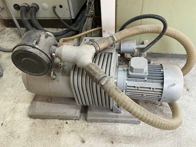 1996 scm record 2 cnc -bewerkingscentra - afbeelding 24 van  31