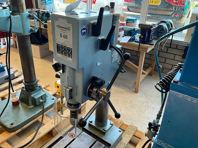 1996 strands s68 tafelboormachine - afbeelding 1 van  6