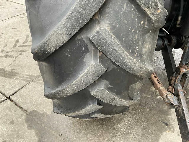 1996 valmet 6400 vierwielaangedreven landbouwtractor - afbeelding 4 van  27