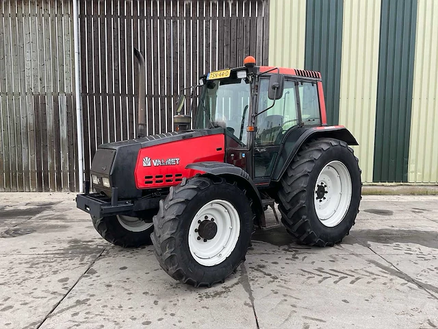 1996 valmet 6400 vierwielaangedreven landbouwtractor - afbeelding 1 van  27