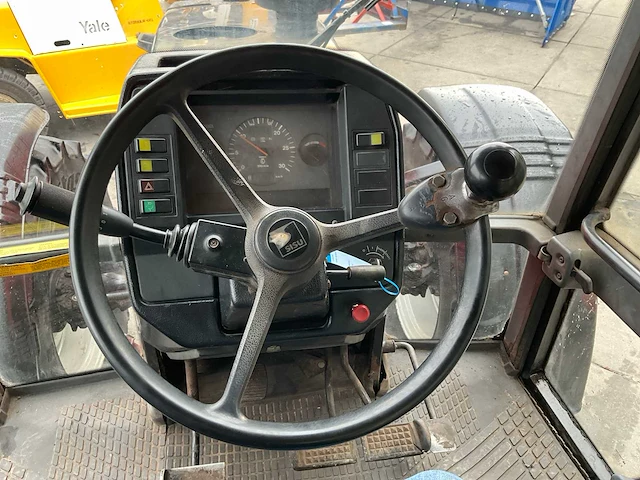 1996 valmet 6400 vierwielaangedreven landbouwtractor - afbeelding 17 van  27