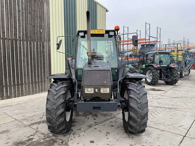 1996 valmet 6400 vierwielaangedreven landbouwtractor - afbeelding 21 van  27