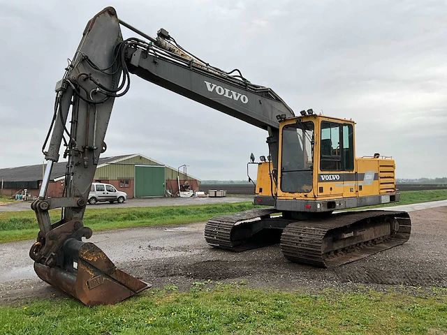 1996 volvo ec200 rupsgraafmachines - afbeelding 1 van  36