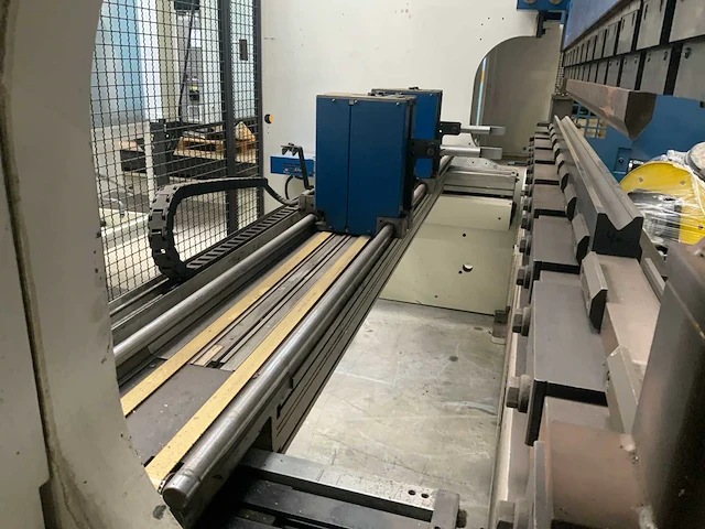 1997 amada hfbo cnc-kantbank - afbeelding 4 van  19