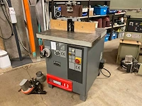 1997 casadei f/3 tafelfreesmachine - afbeelding 1 van  8