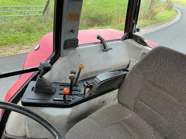 1997 case international 5150 pro vierwielaangedreven landbouwtractor - afbeelding 31 van  47